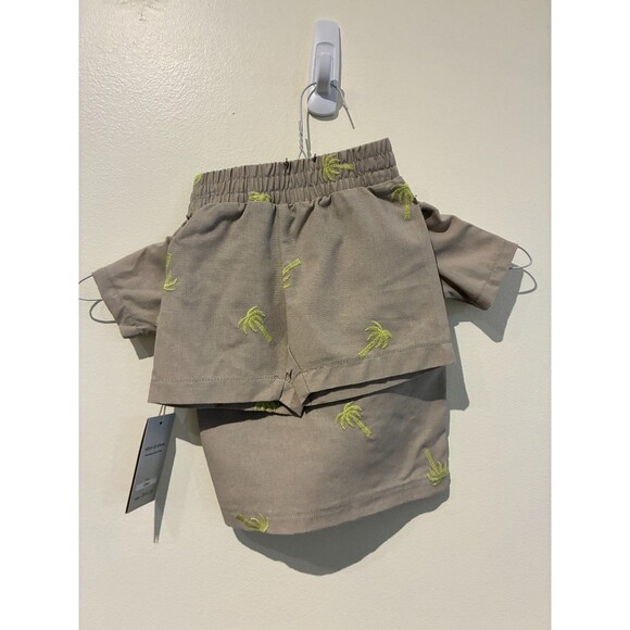 NWT Stitch & Stone Tropical Outfit - Tan Palm Trees - 12M - Picture 2 of 3